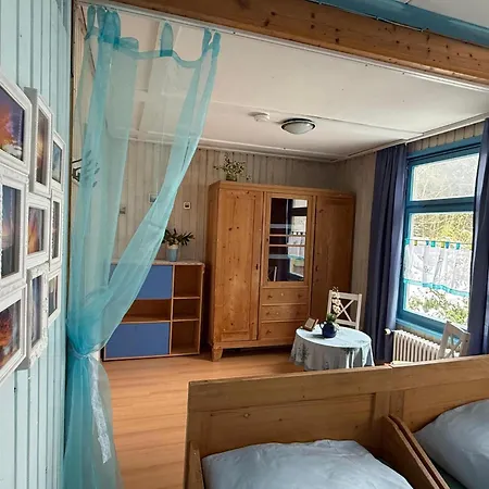 Beim Alenbrunnen Holiday home Muensingen