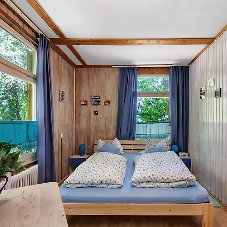 Beim Alenbrunnen Holiday home Muensingen